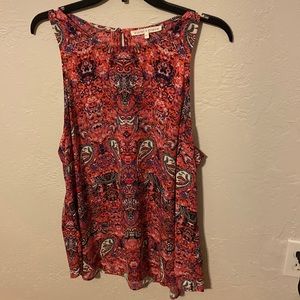 Woman top XL sleeveless. Used like new